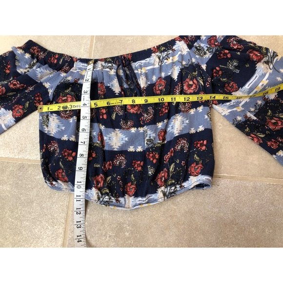 Altar'd State Womans Long Sleeve Crop Top Size Small Floral Drawstring Neckline - Picture 5 of 9